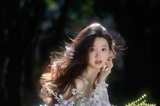 李连杰演短剧、吴启华“卖脸”中年演员的降维求生路怎么走？