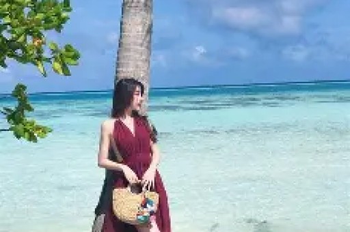 周也才是娱圈真太妹都在等李湘道歉却被扒出黑料一个接一个